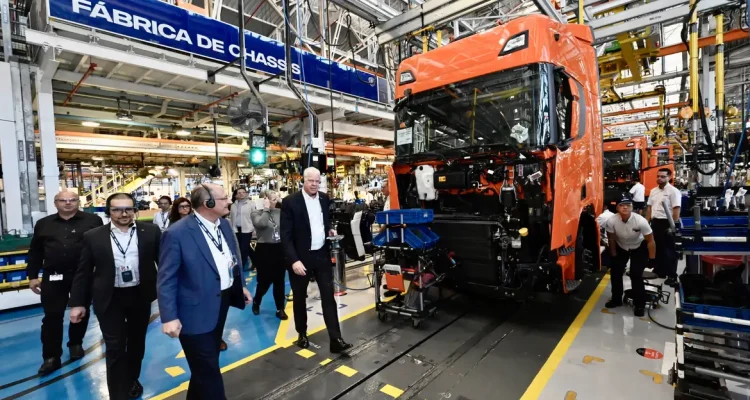 Scania anuncia novo ciclo de investimentos de R$ 2 bilhões para o período de 2025 a 2028