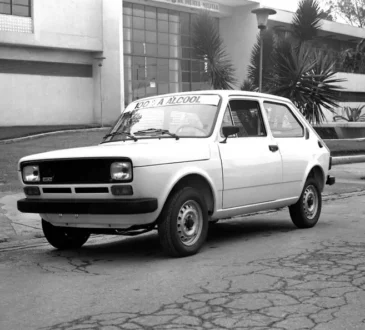 Comemaração de 45 anos do primeiro carro de etanol