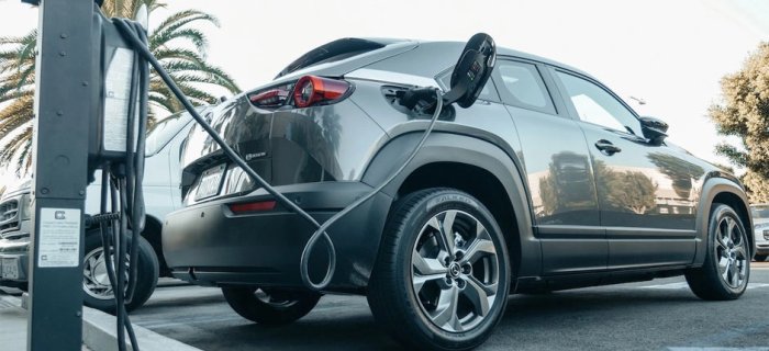 Vendas de carros elétricos devem atingir níveis recordes em 2024