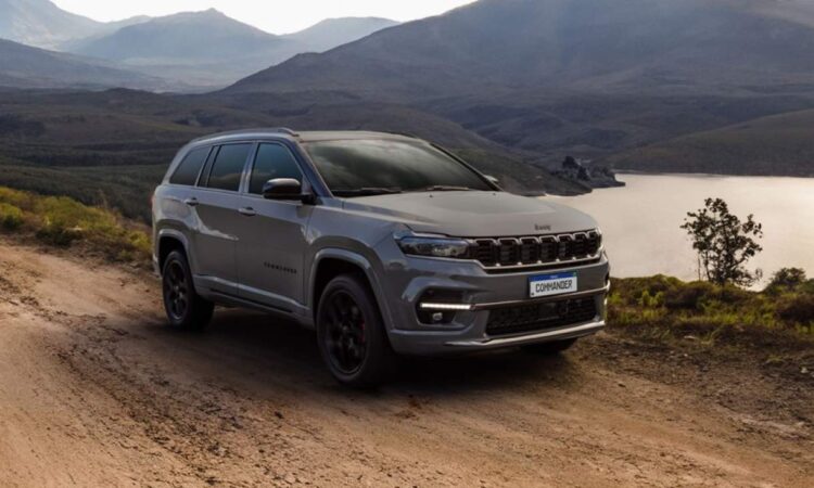 Jeep Compass segue líder entre os SUVs médios no acumulado do ano e Commander lidera entre SUVs de 7 lugares