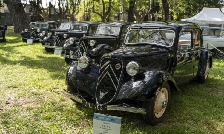 Citroën Club Buenos Aires celebra os 90 anos do Traction Avant