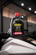 Motul aprimora a composição de seu lubrificante 5000+