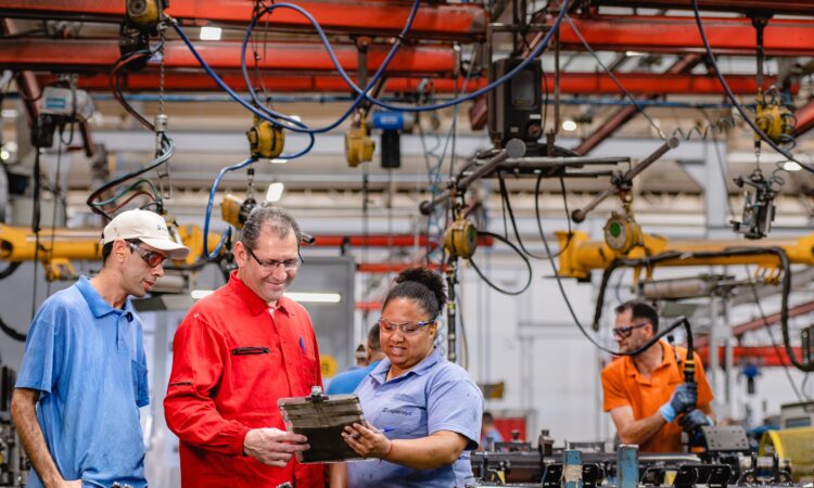 Randoncorp fecha 2024 com recorde em receita líquida consolidada