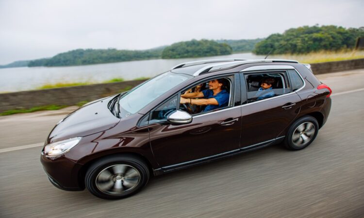 Dia do Automóvel: 5 dicas para cuidar do seu carro com praticidade e economia