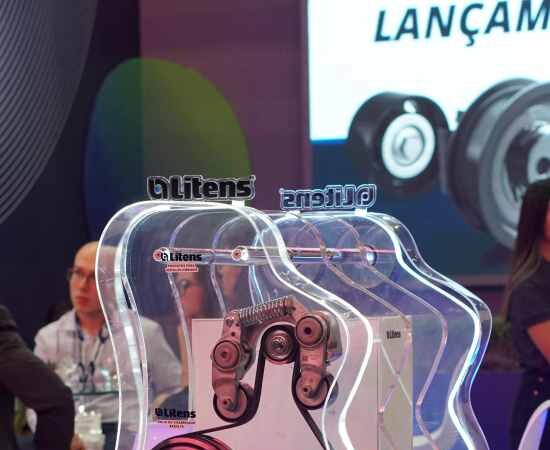 Litens apresenta soluções e faz demonstração de funcionamento do primeiro tensionador V para veículos híbridos do Brasil durante a Automec