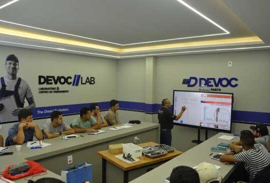 Devoc reúne reparadores para capacitação técnica