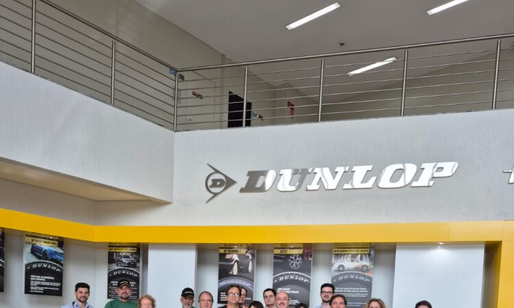 Planta da Dunlop no Paraná recebe profissionais de imprensa