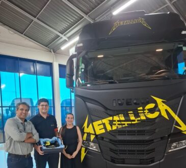 Rodonaves IVECO comemora Dia do Rock na região de Ribeirão Preto com venda de caminhão inspirado na banda Metallica