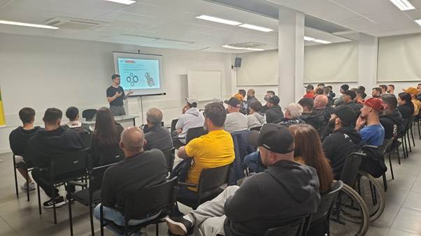 Vedamotors realiza workshop gratuito e prático para mecânicos
