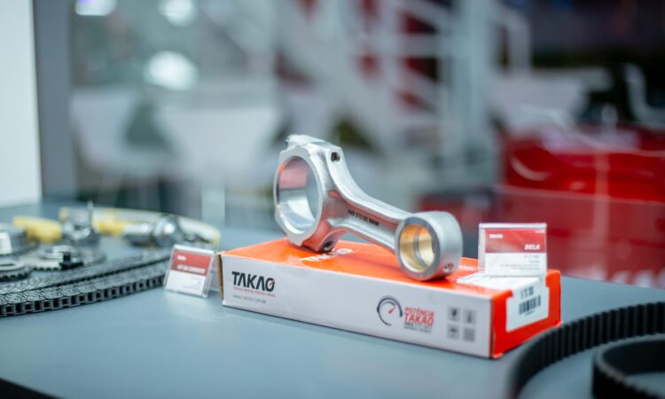 TAKAO lança loja oficial na Shopee e amplia presença no comércio digital de autopeças