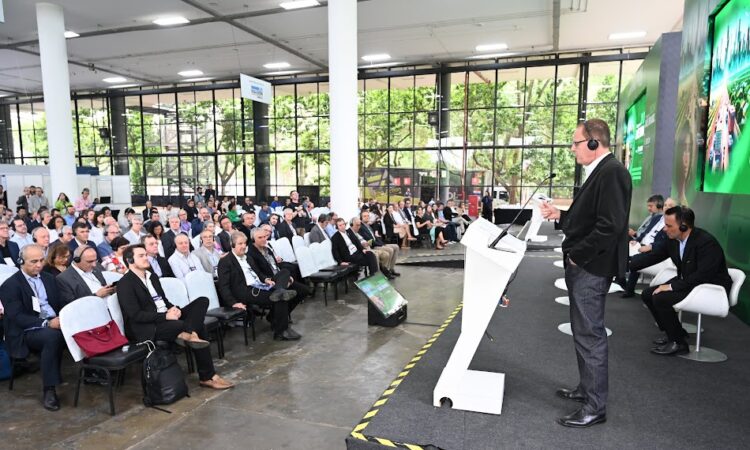 Trilha Mobilidade do Congresso SAE BRASIL 2025 discute o futuro do transporte no País