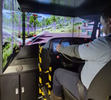 Dunlop e SEST SENAT promovem experiência educativa com simuladores de direção na fábrica no Paraná