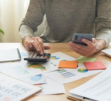 Motorista brasileiro usa em média 2 aplicativos